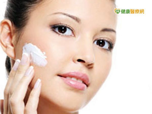 違規化粧品廣告　抗痕除皺最多