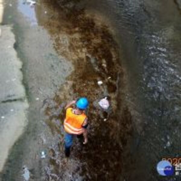維護河川環境　基市環保局加強清理河面垃圾