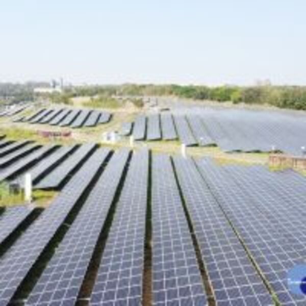 台中文山綠光計畫種太陽能板　2年發1397萬度電