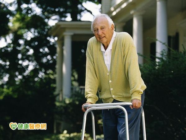 老人接受手術擔心風險　術前評估是關鍵