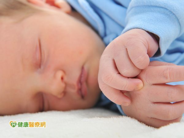 防嬰兒猝死12招　做對了沒？