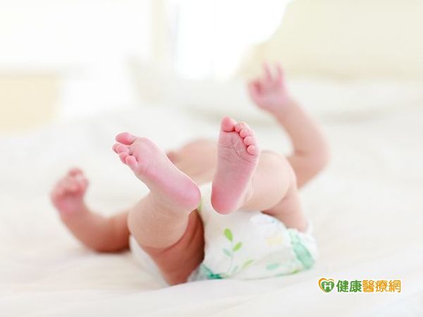 大便灰白　延遲性黃疸小心膽道閉鎖