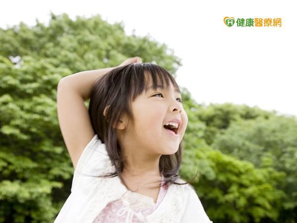 每天戶外活動2~3小時　一年近視少12度