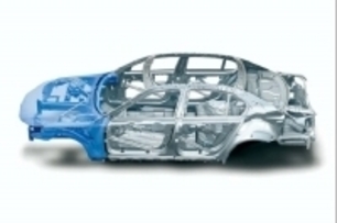 中國版M.Benz E-Class爭議話題-「鋼材換鋁材」的主因是什麼？油耗影響有多大？