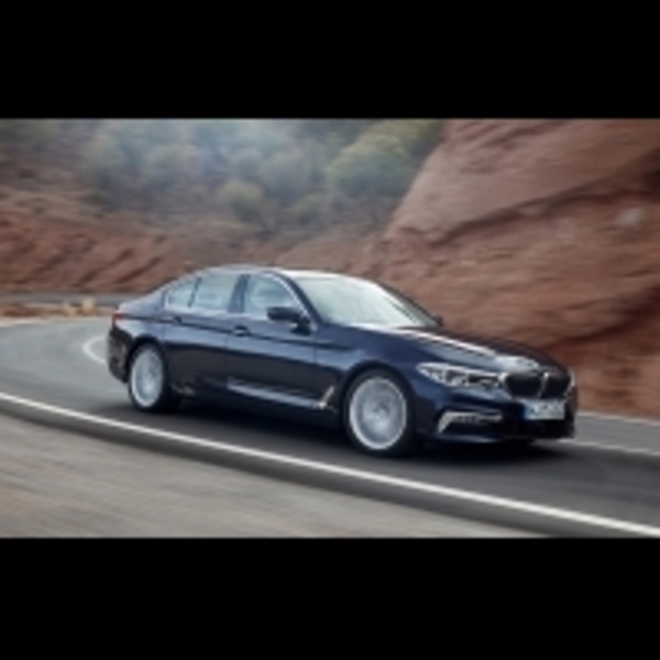全新BMW 520I 豪華房車開始正式預售