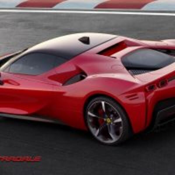 最強油電躍馬Ferrari SF90 Stradale !