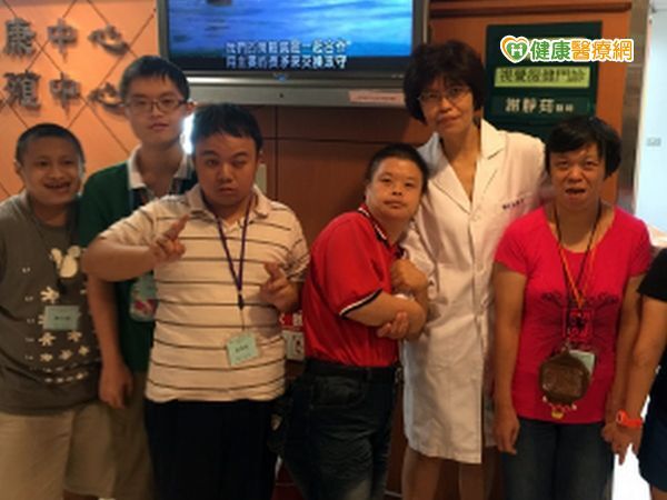 視能復健特約門診　搶救惡視力