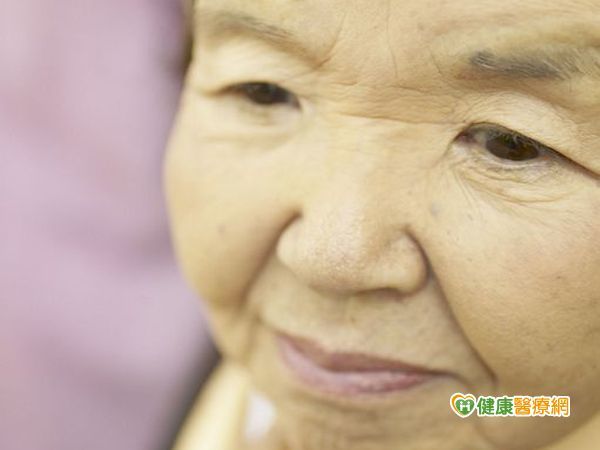 年近八旬婦頻尿　竟因膀胱原位癌惹禍