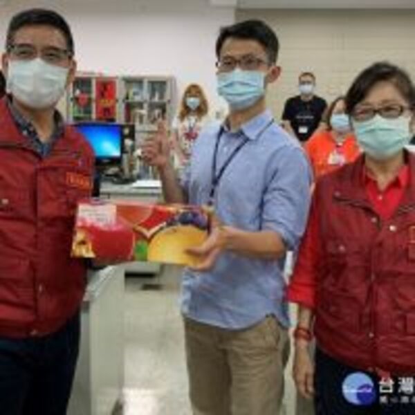 防堵疫情擴散　永和民間捐防疫酒精