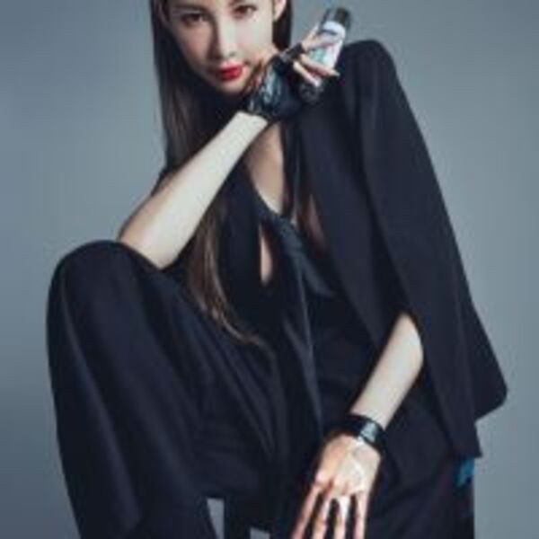 國民女神若穎 封奶十年首度曝光巧露側半球 性感網友讚爆