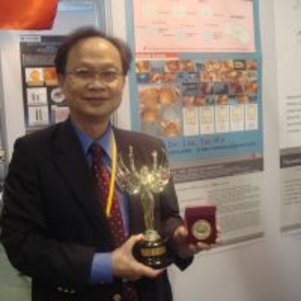 衛生分力式帽扣彈夾牙專利揚名國際　林泰武醫師「樂於授權推廣」