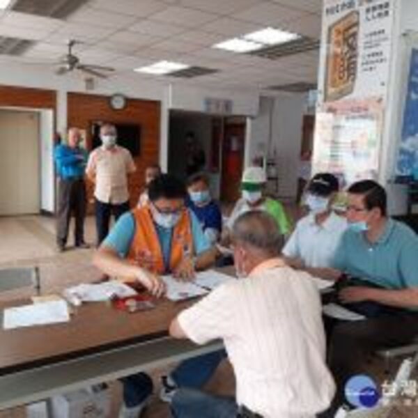 駕照不再終身有效　75歲長輩須體檢合格及通過認知功能測驗