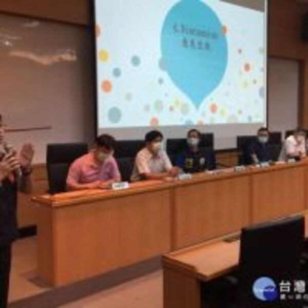 打造友善適外校園　雲警攜手虎科大辦校安座談