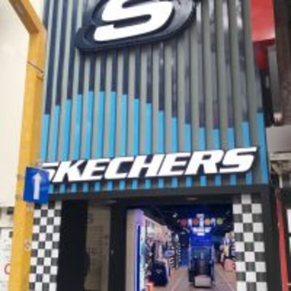 網美注意！ 最夯「偽出國」新熱點 SKECHERS西門町漢中店打造N2+韓風概念店