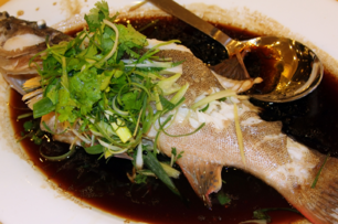 「少吃鮭魚救石斑」陳吉仲驚語掀熱議　台人傻眼：真的不是反串嗎