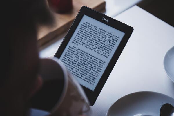 陰間寫作？英國文豪死後72年「Kindle上架新作」談台海形勢