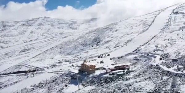 超罕見！新疆8月下雪「積雪10cm」　居民驚：太早了