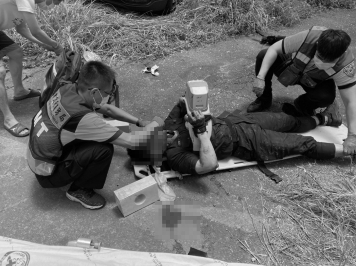台南兩警緝兇慘遭「刀砍失血亡」！警槍、子彈全消失　嫌犯逃逸中