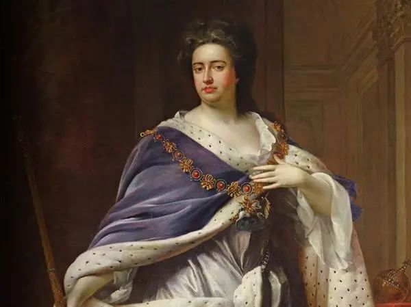 英女王伊莉莎白二世有四個子女　而「這位英女王」懷孕了17次仍無後嗣