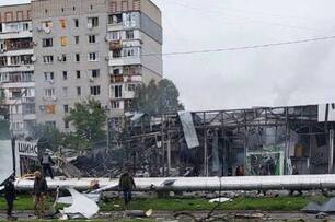 俄羅斯又襲擊！扎波羅熱學校、醫院清晨遭炸　北約急開會援助烏克蘭