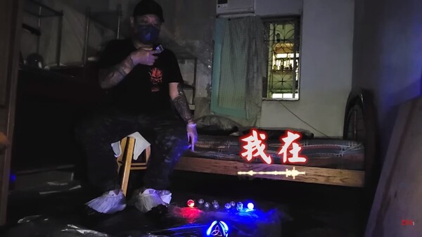 永和命案「弟被哥分屍」！他重回凶宅淚崩通靈　背後傳出：我好恨