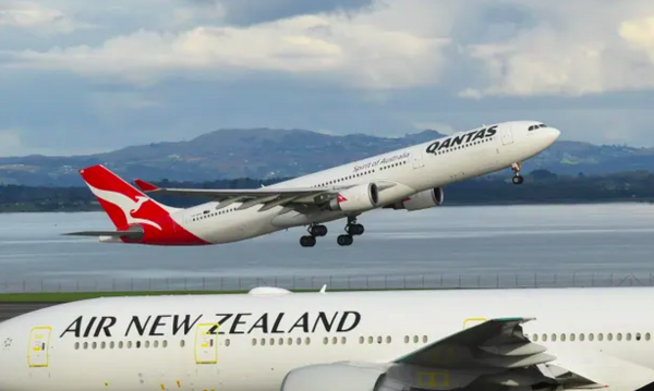 快訊／驚！澳洲航空QF144「引擎故障」急求救　最新畫面曝光