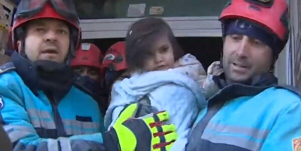 土耳其1歲半女嬰受困56小時後獲救