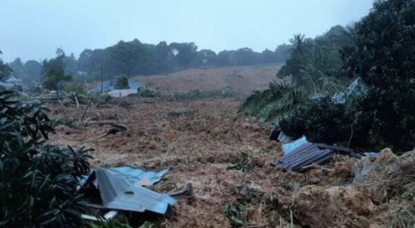 東南亞暴雨強襲！印尼小島爆發恐怖土石流「瞬間滅村」50多人失蹤