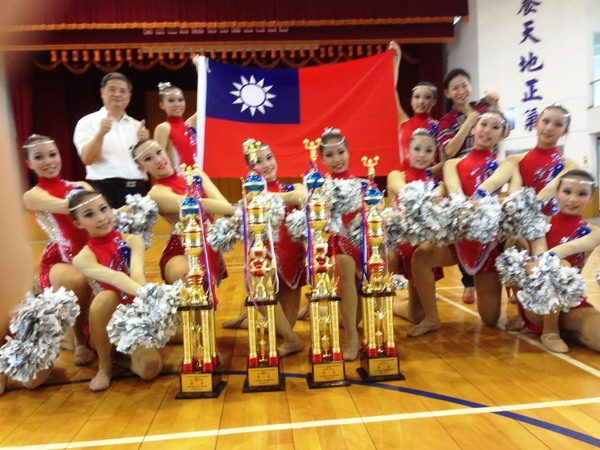 亞洲青少年啦啦錦標賽勇奪雙冠　大同國中取得赴日門票