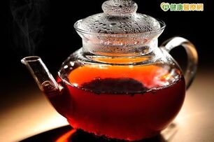油切茶有效嗎？　烏龍茶茶飢素可去油