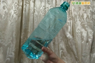 颱風擾人怕缺水　買水喝先停看聽