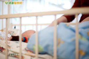 2歲男童腸病毒重症　染病3天住加護病房