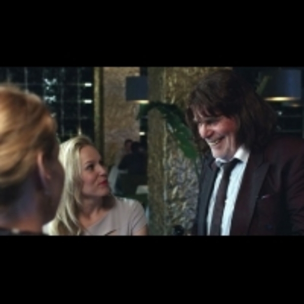 【多汁報●流行電影組／台北報導】超顛覆！《顛父人生》勇奪「費比西獎」年度最佳影片