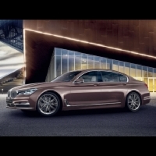 日本專屬獨賣! BMW 7 Serise 玫瑰金特仕現世