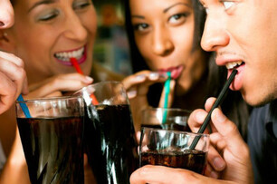 零卡飲料含「人工甜味劑」　反而會增進食慾　還可能會罹患這種病！