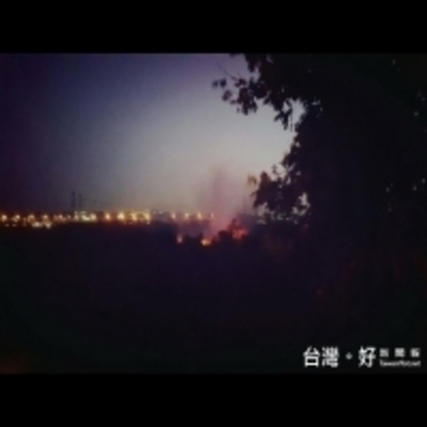 烏日環河路邊坡竄火　消防隊獲報火速撲滅　