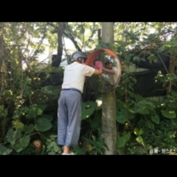 5年擦拭8萬多片　反光鏡守護人獲好人好事代表