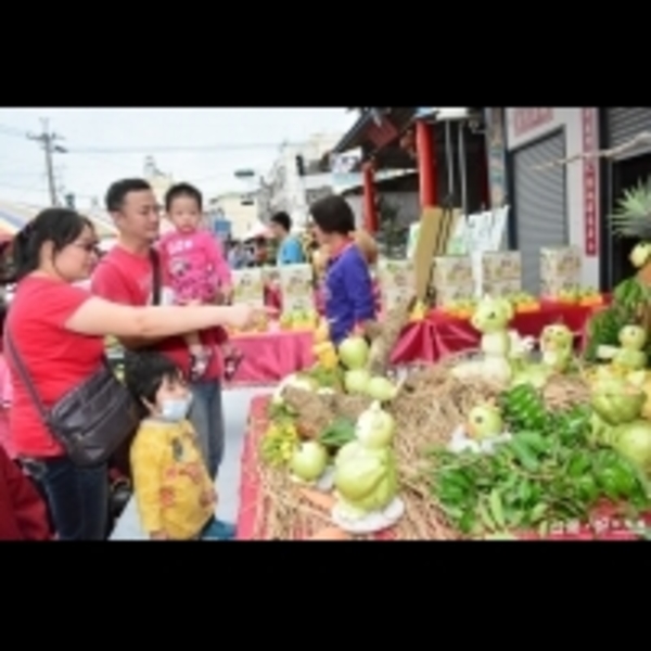 研究創新栽培法　青農陳建裕獲中區番石榴評鑑第一