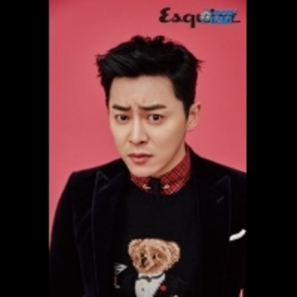 曹政奭登雜誌封面 帥氣魅力難以抗拒