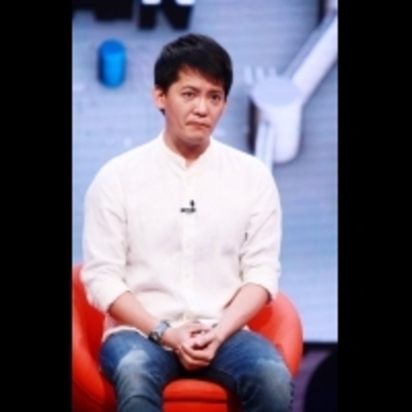 謝哲青曾做過酒店少爺、電子遊藝場開分員，在印度時還住在性工作者房子裡.....他一開始會去旅行，竟是因為「這兩個理由」！