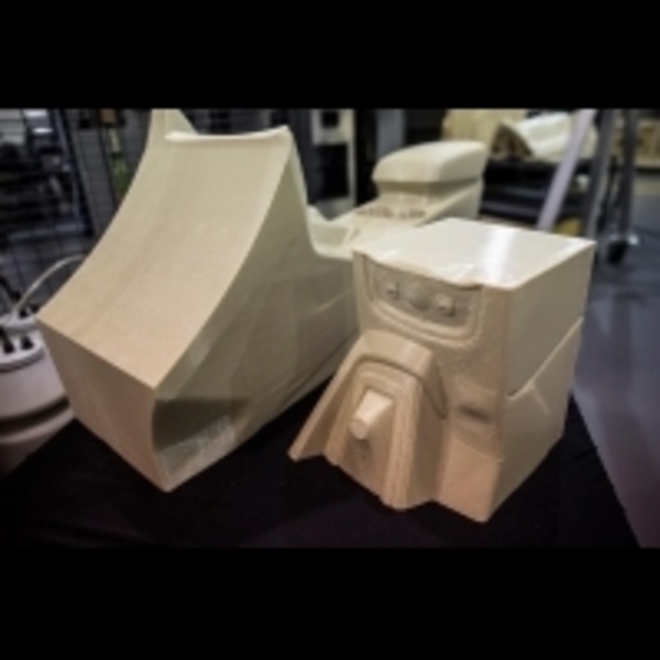 FORD以輕量化與客製化的目標 測試大型零件3D列印技術