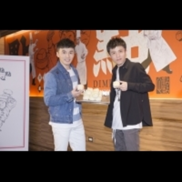 超神似！小宇與阿緯傻傻分不清　老闆阿緯更義氣招待特製甜點『大型豬仔流沙包』 