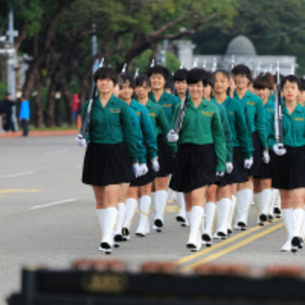北一女為何選綠色校服？原因跟中共有關