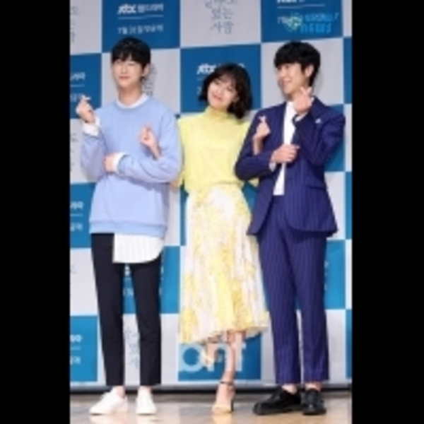 「有可能知道的人」舉行發布會 秀英李源根等出席