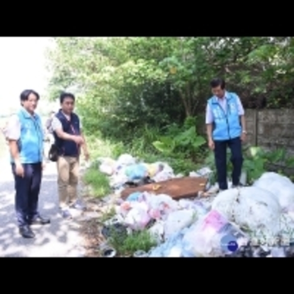 公德心何在？　花蓮市佐倉公墓遭濫倒垃圾