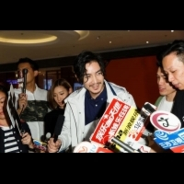 說好不提陳妍希　陳曉忍不住爆兒子的料