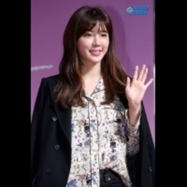 朴寒星宣布懷孕喜訊 已與男友註冊結婚