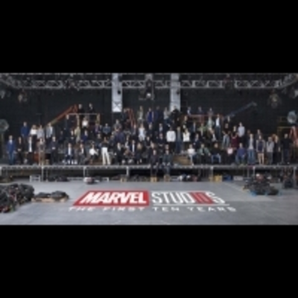 漫威英雄攏底家　超狂大合照請鋼鐵人坐鎮