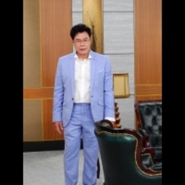 楊烈韓系風新髮型亮相　清爽又年輕