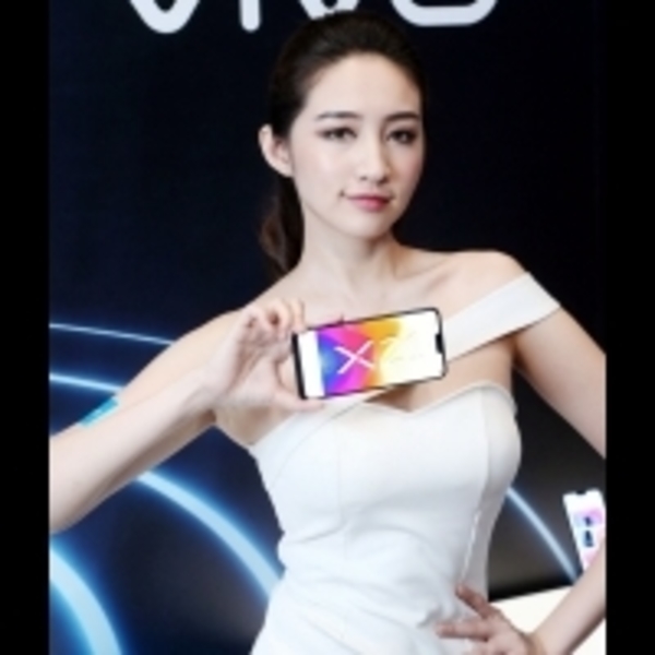 驚！螢幕指紋辨識解鎖-Vivo X21嚴測「鑑」真假